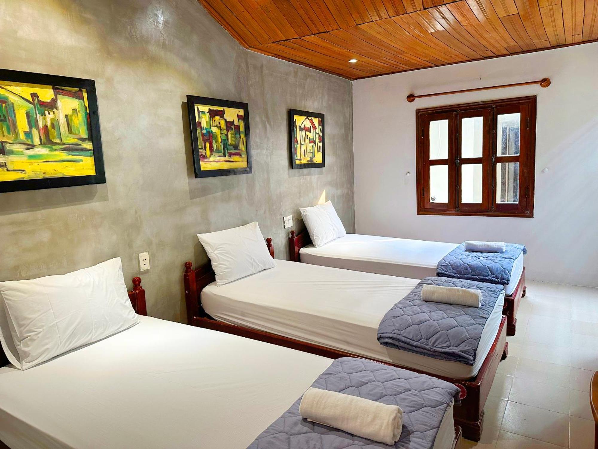 Harmony Old Town Hostel And Pool Bar Хойан Экстерьер фото
